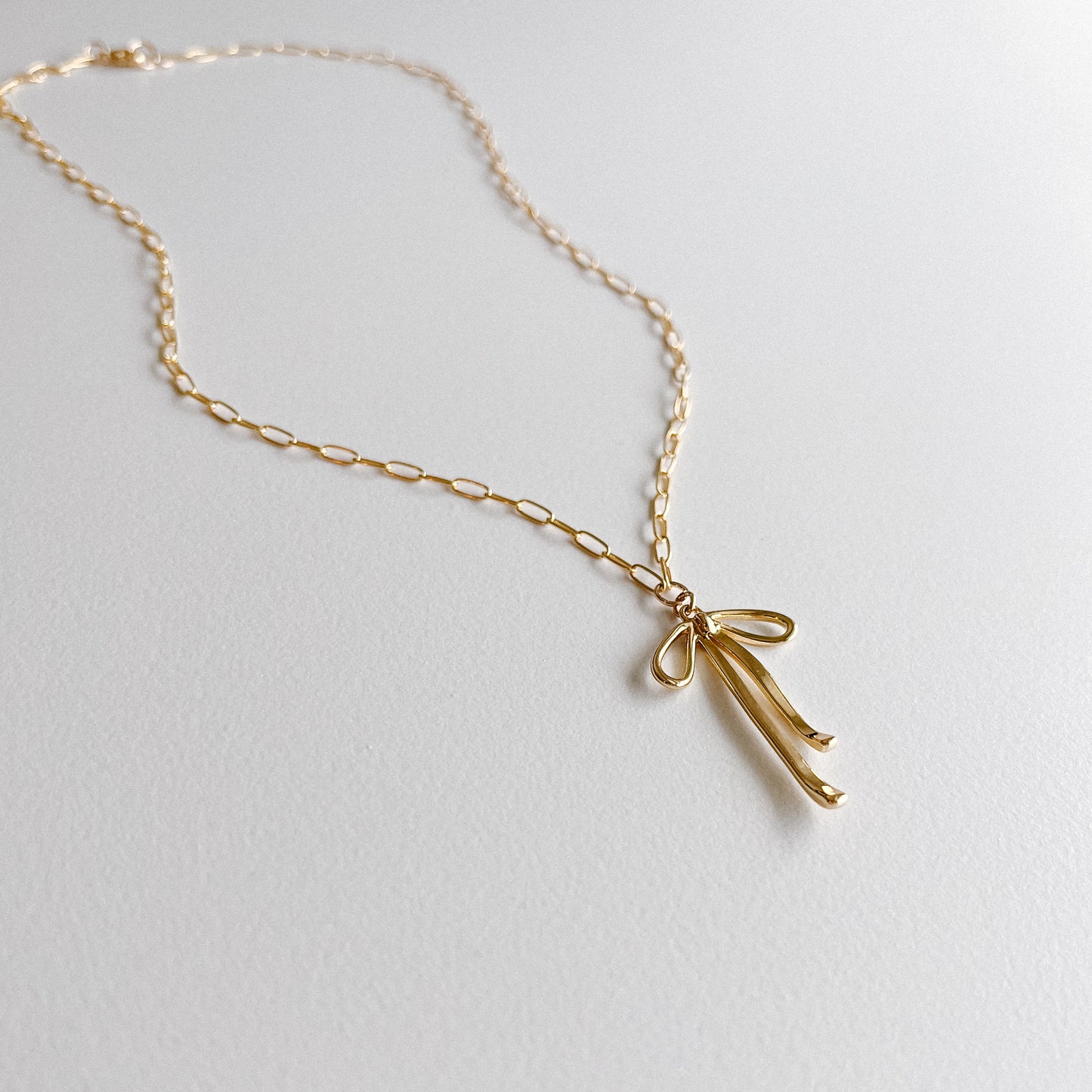 The Bow Necklace