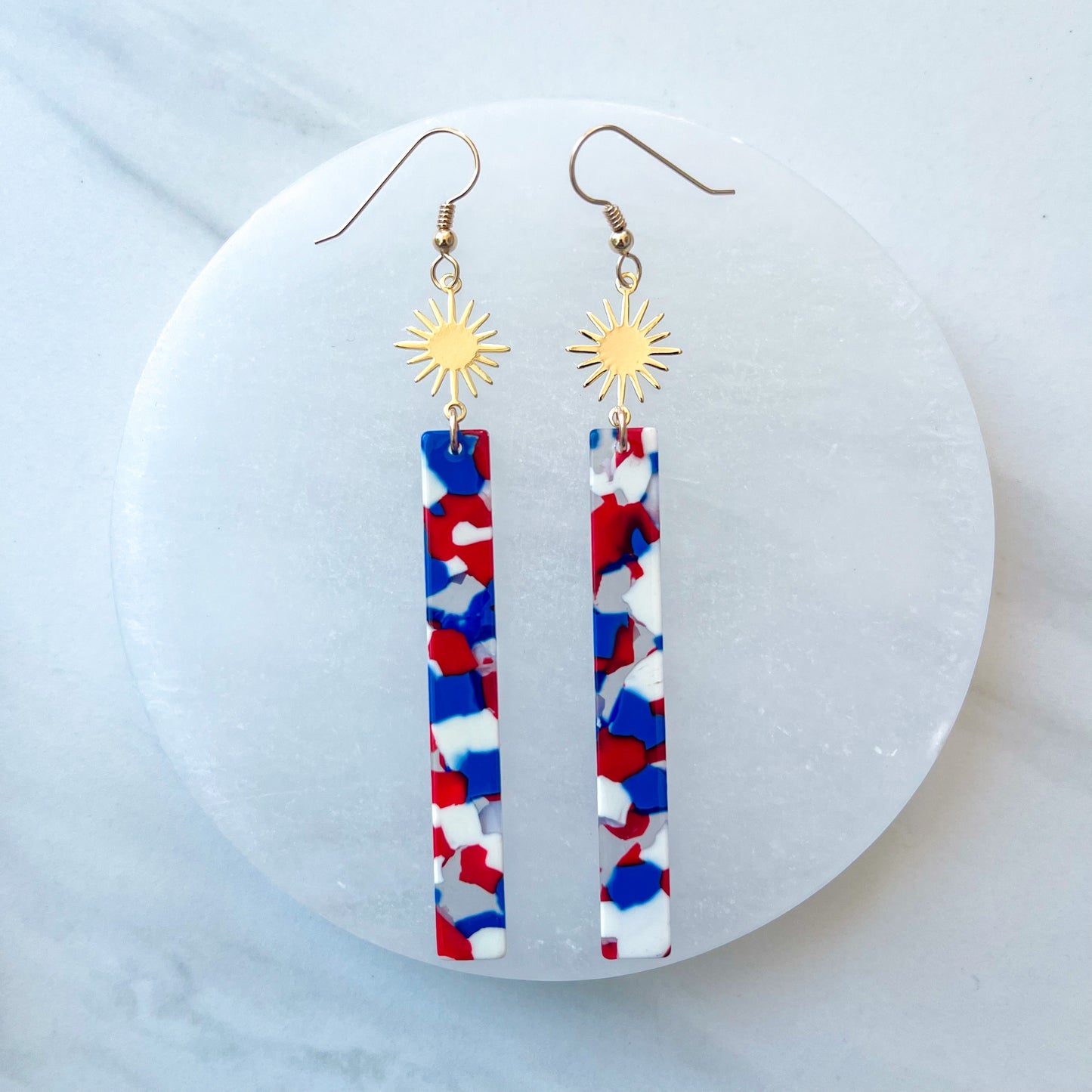 The USA Dangles