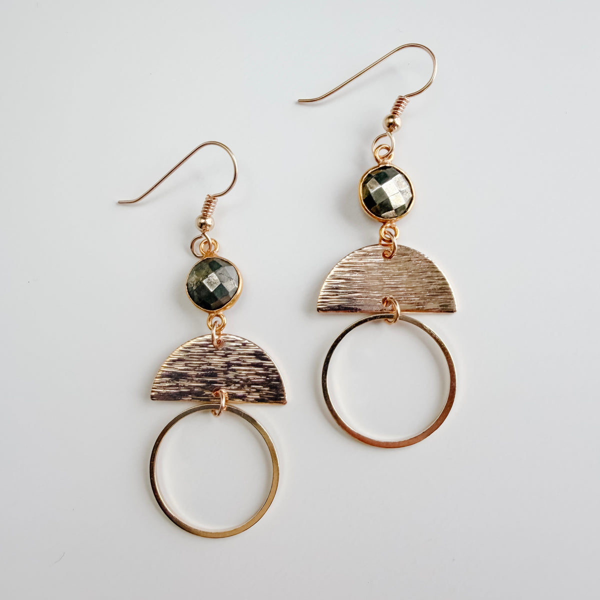 The Wren Dangles