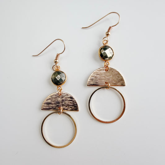 The Wren Dangles