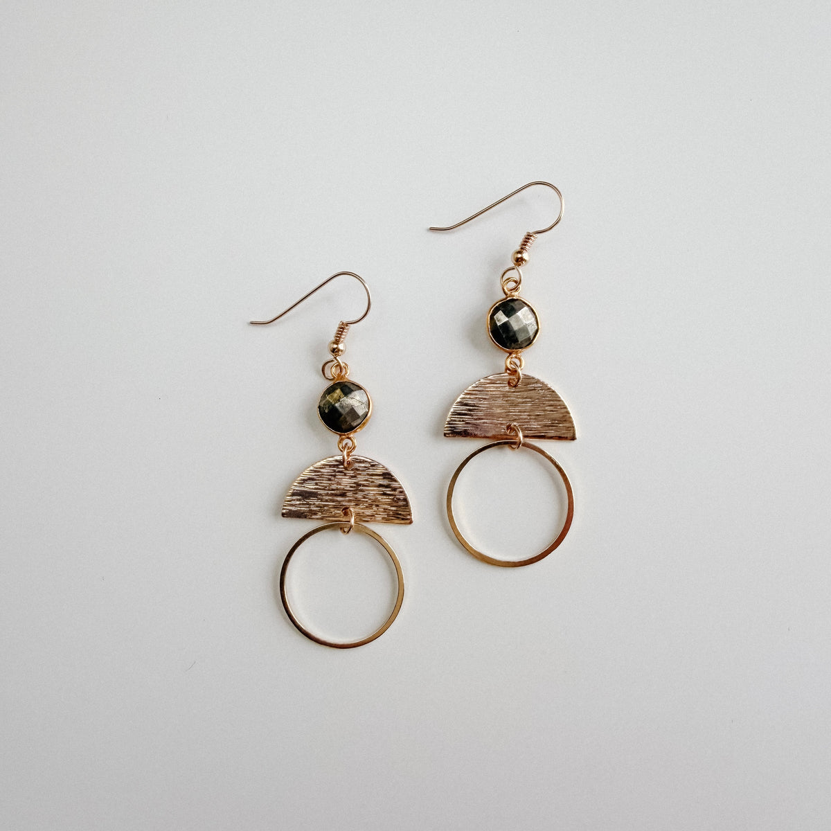 The Wren Dangles